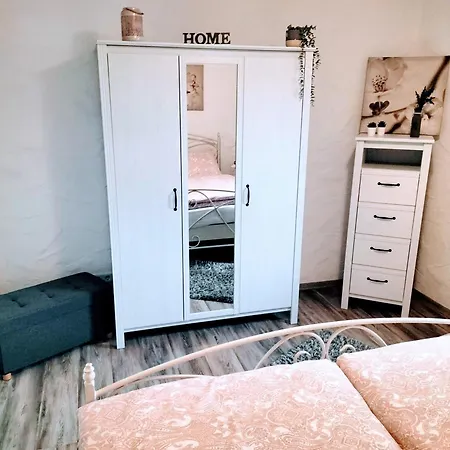 Schneider Apartment *